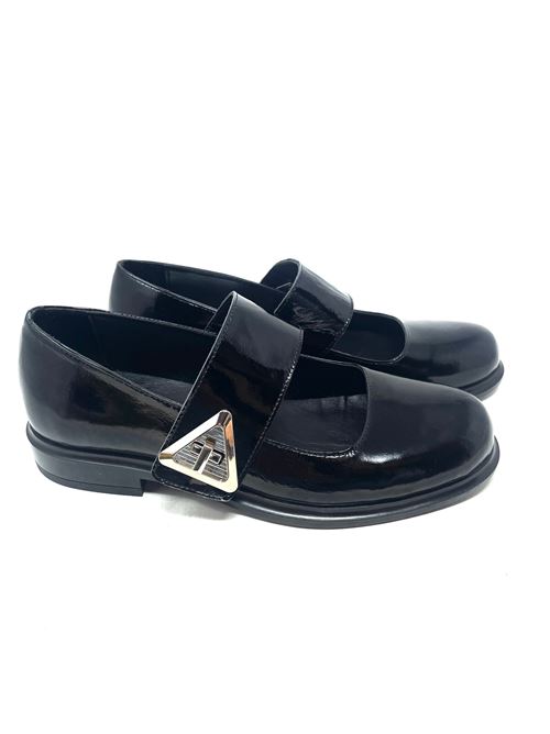 Mary Jane Schuh mit modischem Accessoire IL LACCIO | AD2123PATENTNERO